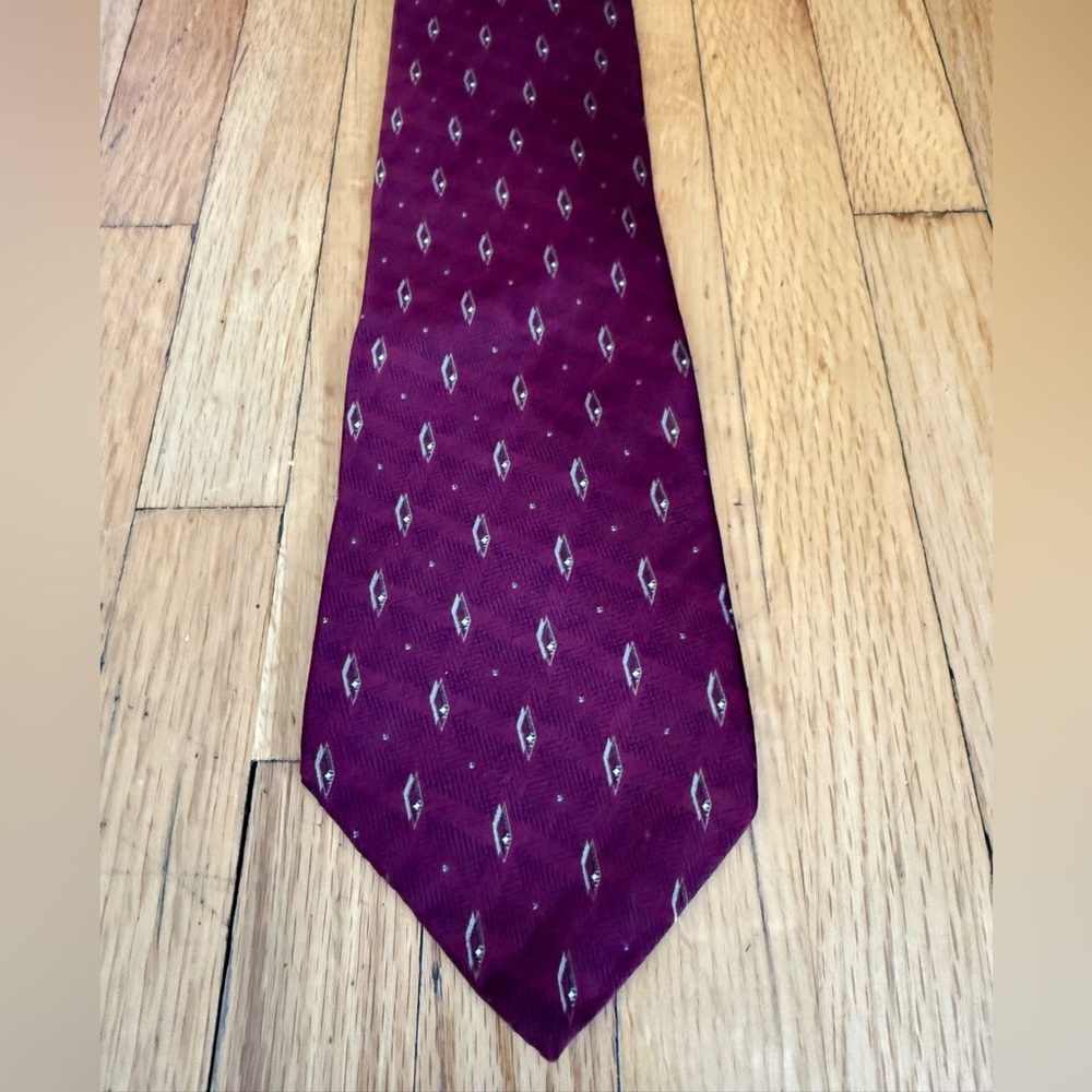 Bill Blass Black Label Tie Burgundy Geometric Silk Classic Mens Necktie